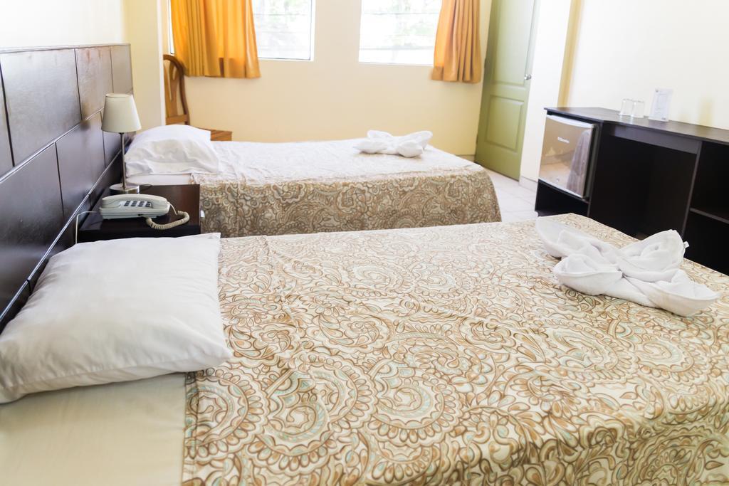 Hotel & Suites La Posada De Lobo Iquitos Zewnętrze zdjęcie